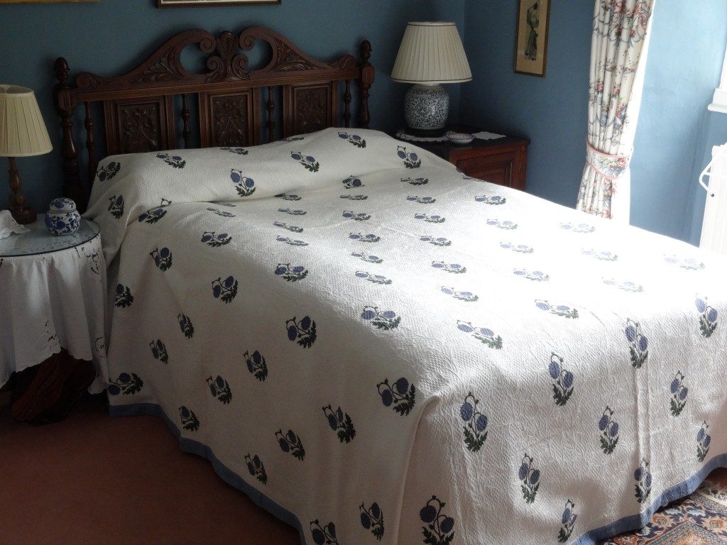 King size bedspread with cornflower design